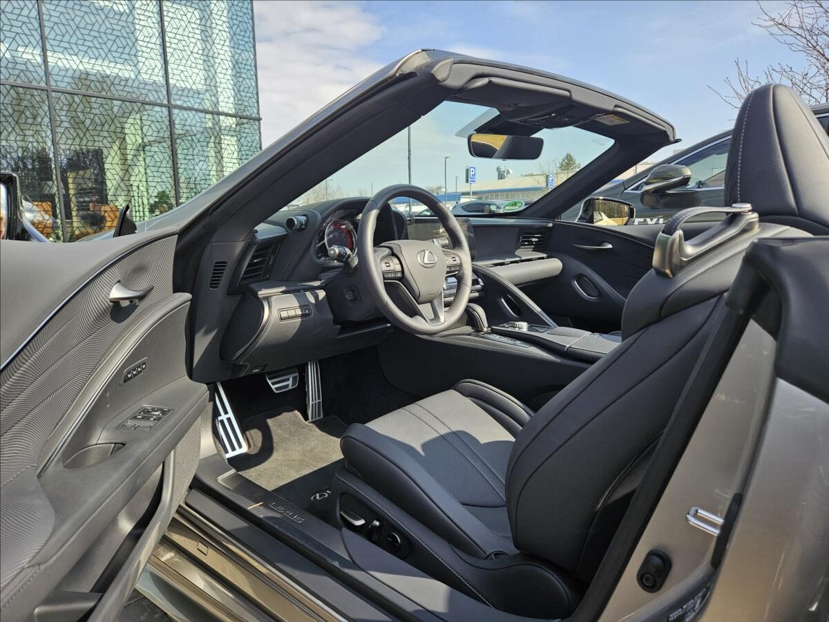 Lexus LC