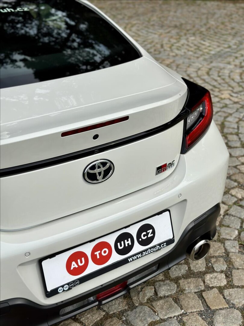 Toyota GR86