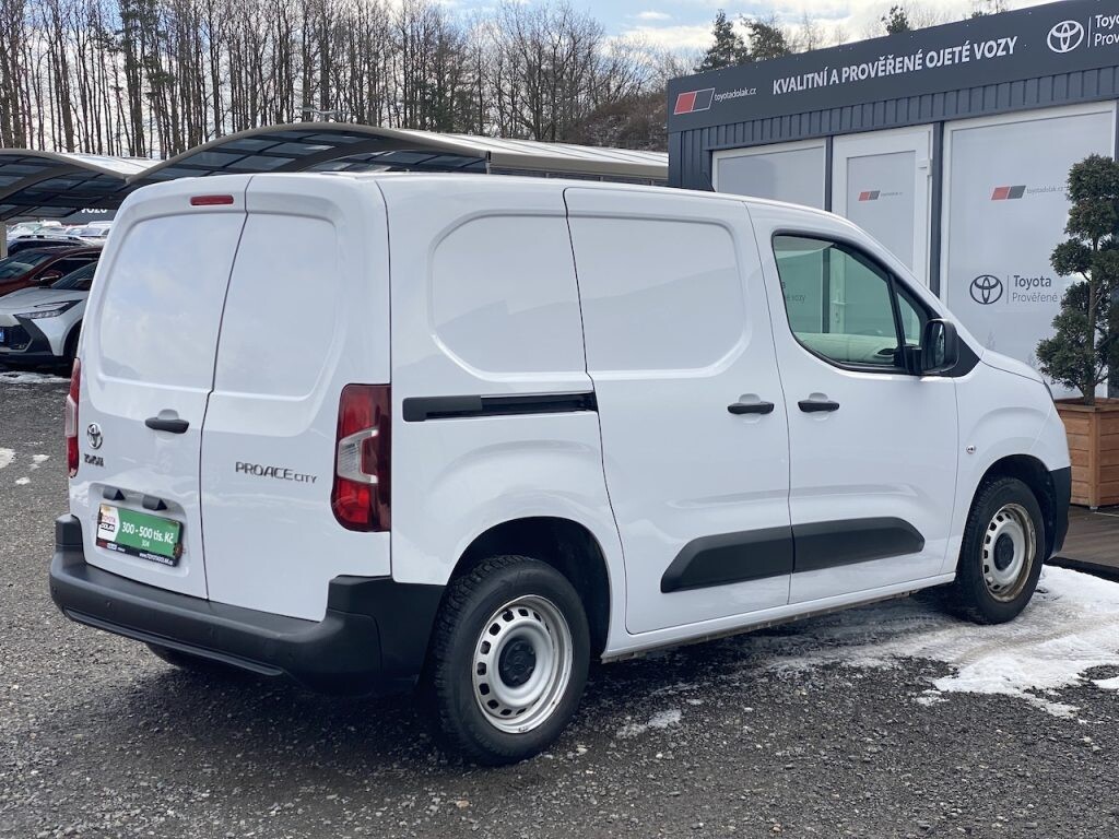Toyota PROACE