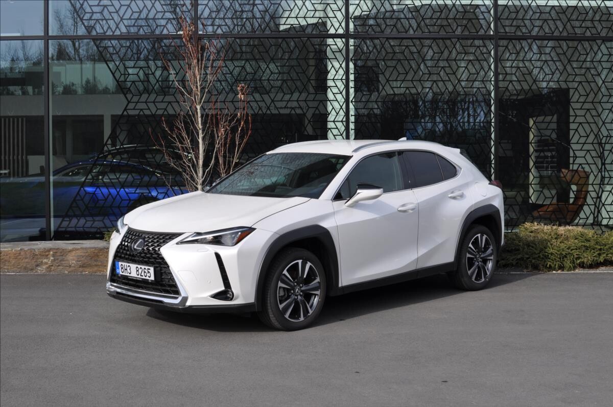 Lexus UX