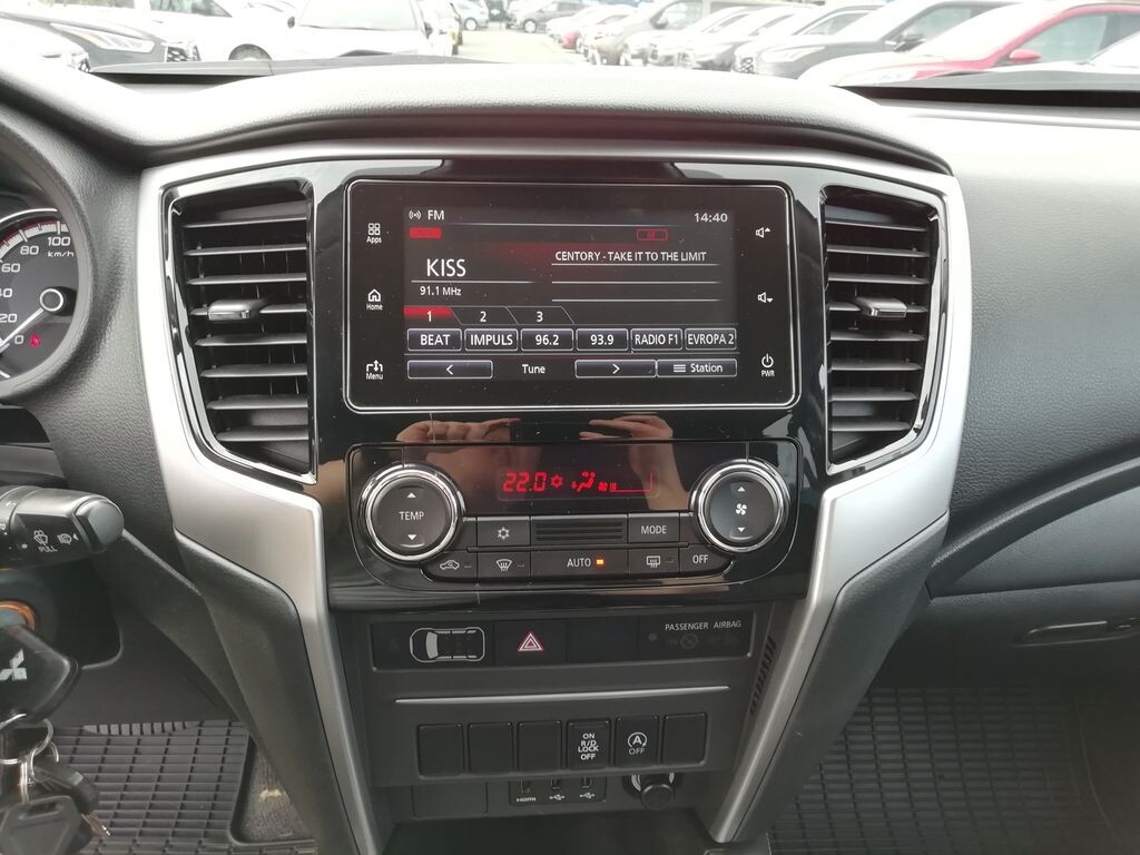 Mitsubishi L200