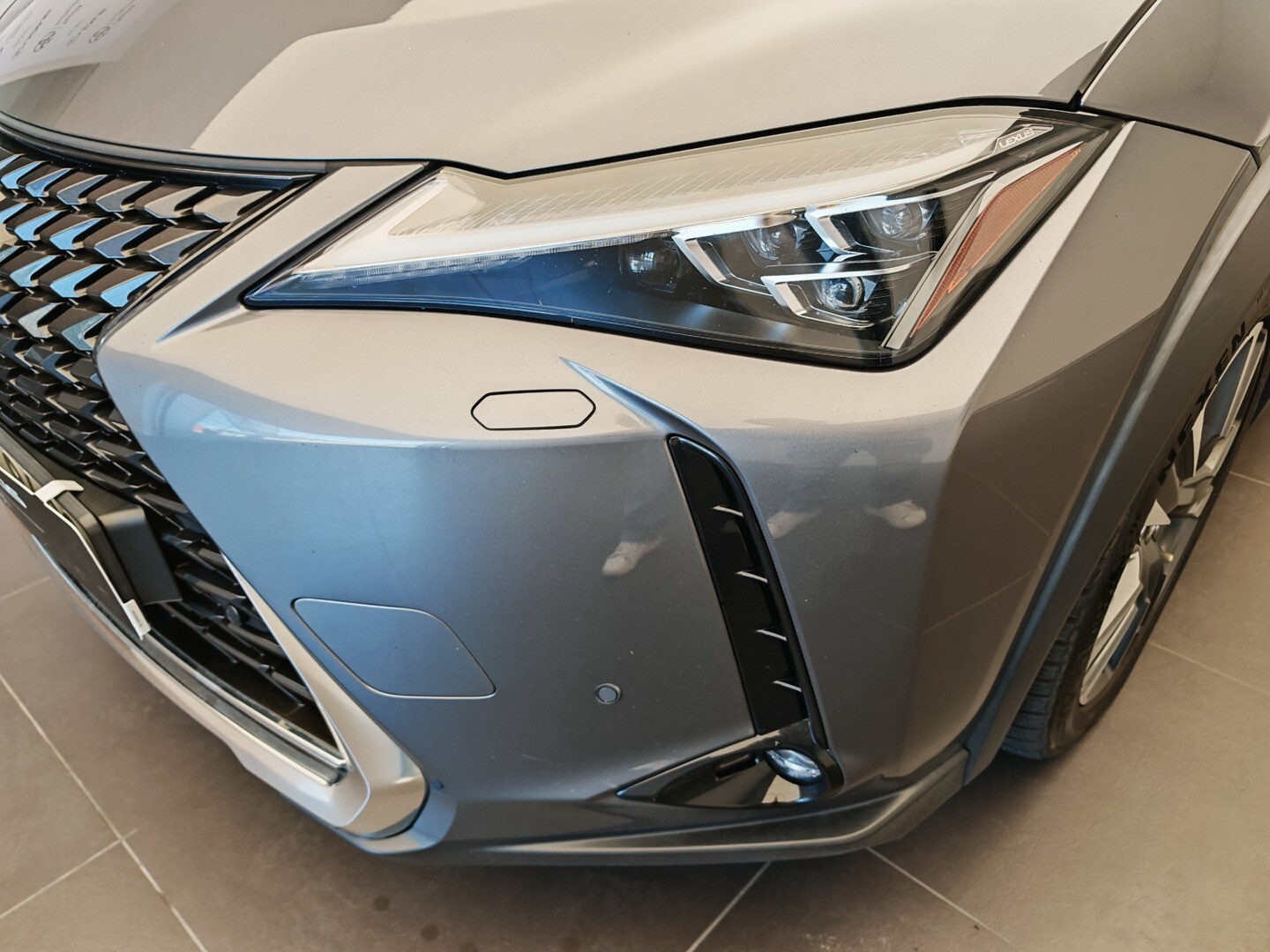 Lexus UX
