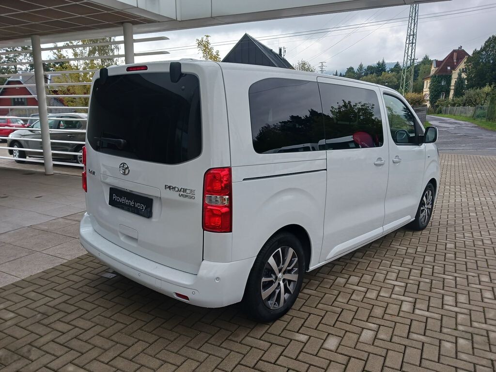 Toyota PROACE