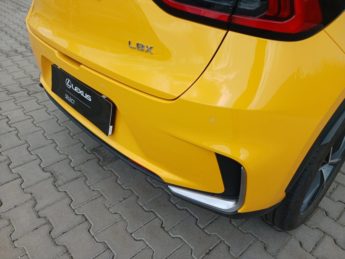 Lexus LBX