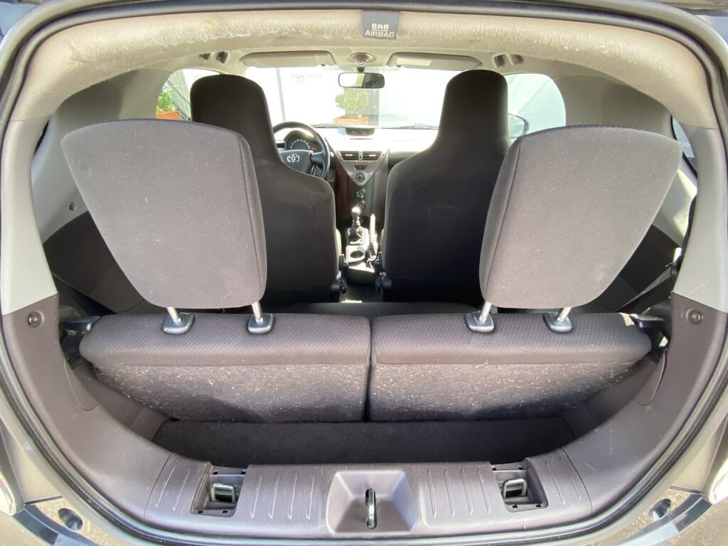 Toyota iQ