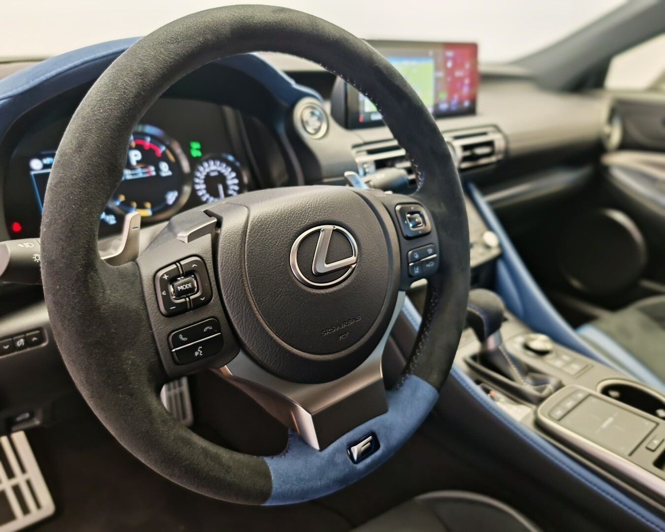 Lexus RC