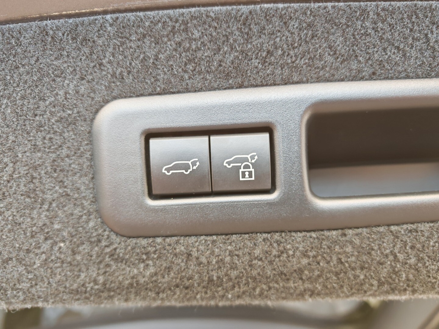Lexus Další