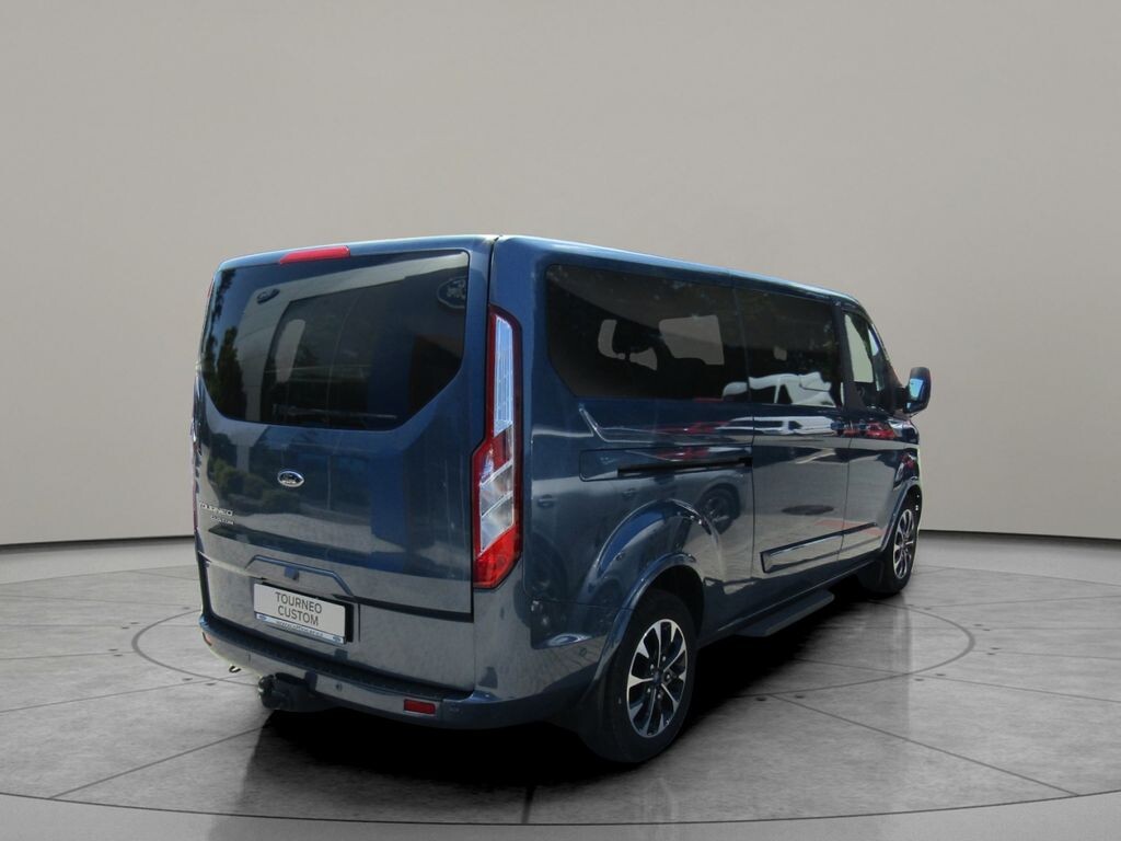 Ford Tourneo Custom