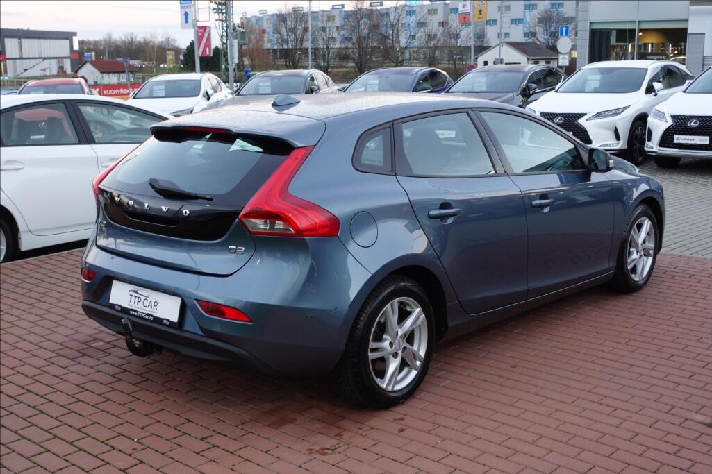 Volvo V40