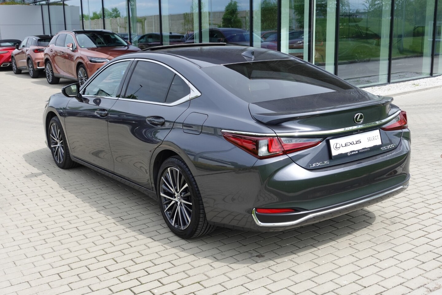 Lexus ES