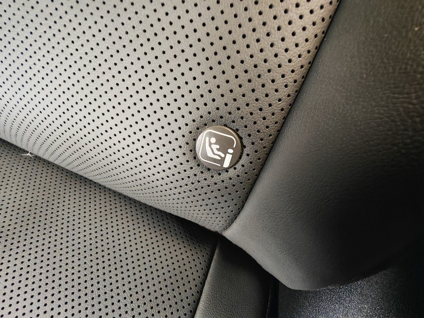 Lexus RZ