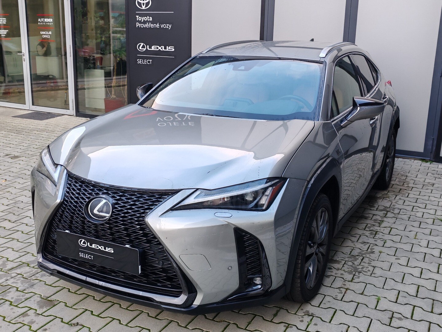 Lexus UX