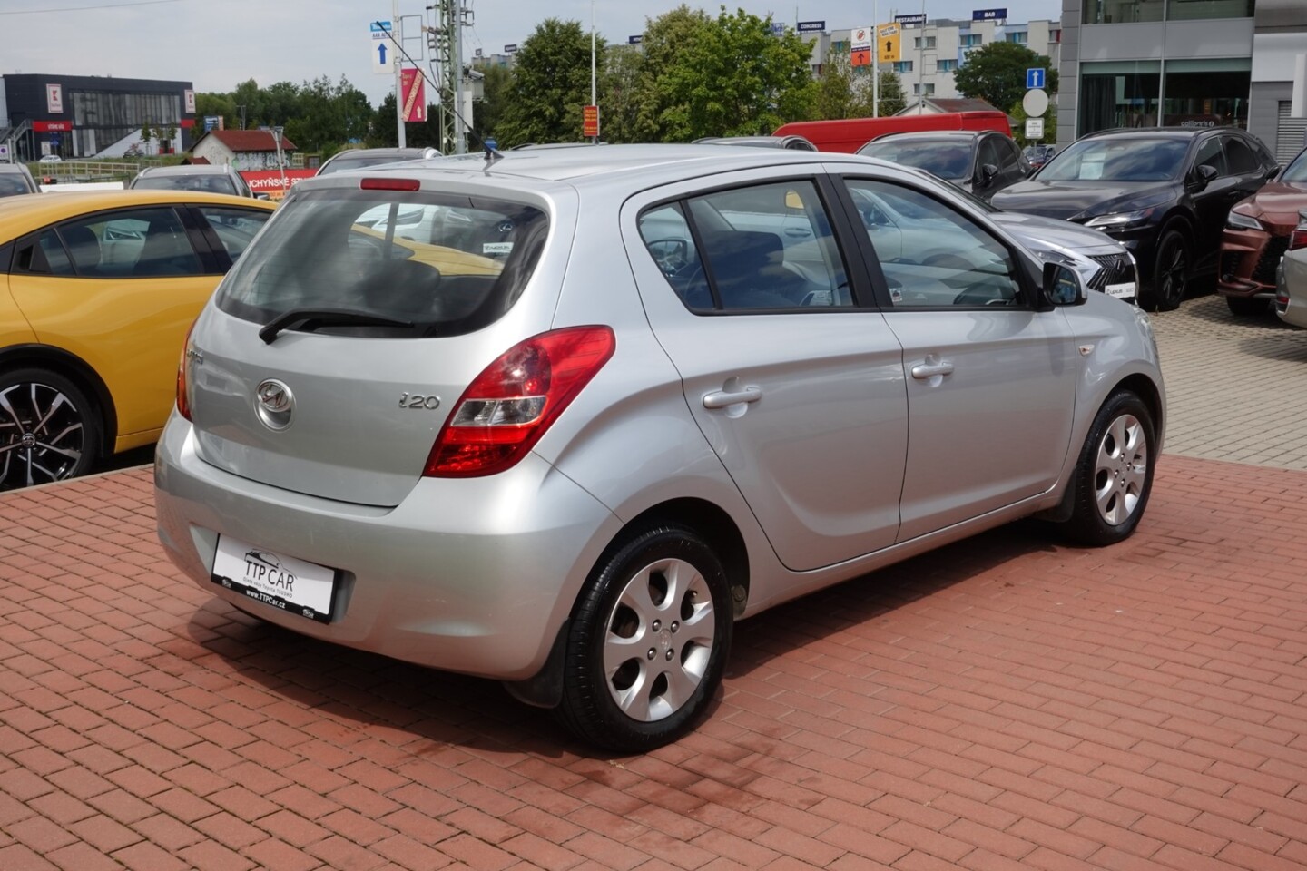 Hyundai i20