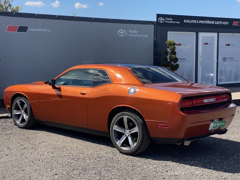 Dodge Challenger