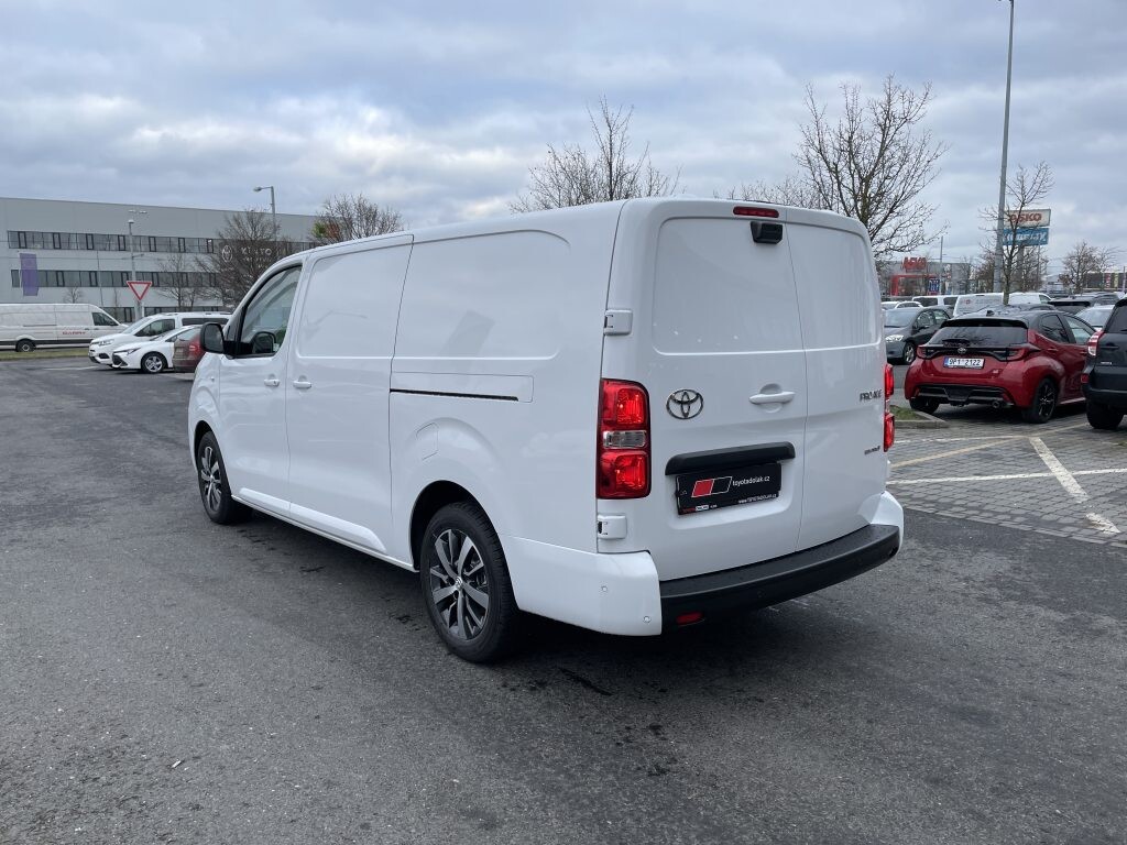 Toyota PROACE