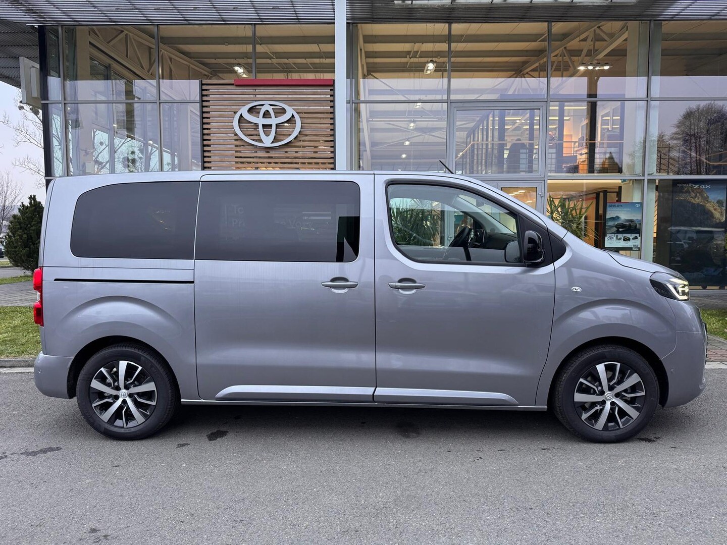 Toyota PROACE