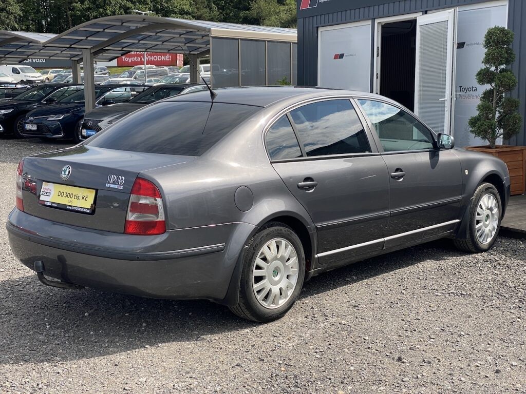 Škoda Superb