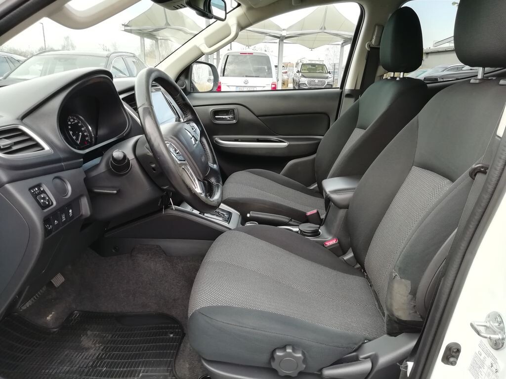 Mitsubishi L200