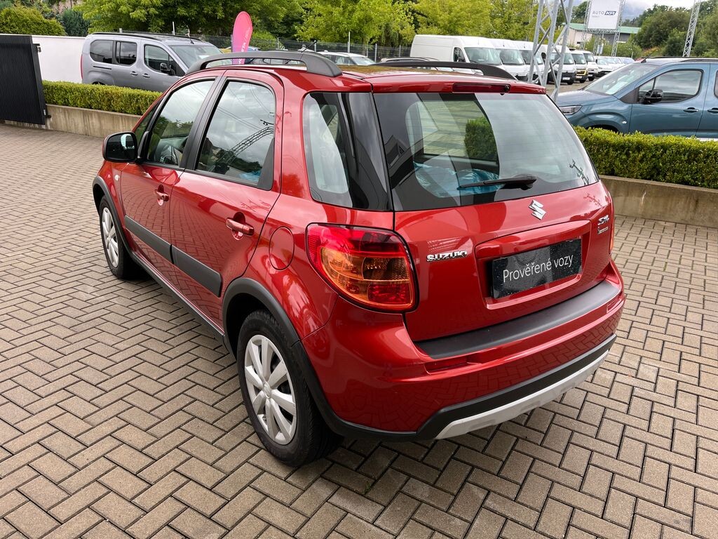 Suzuki SX4