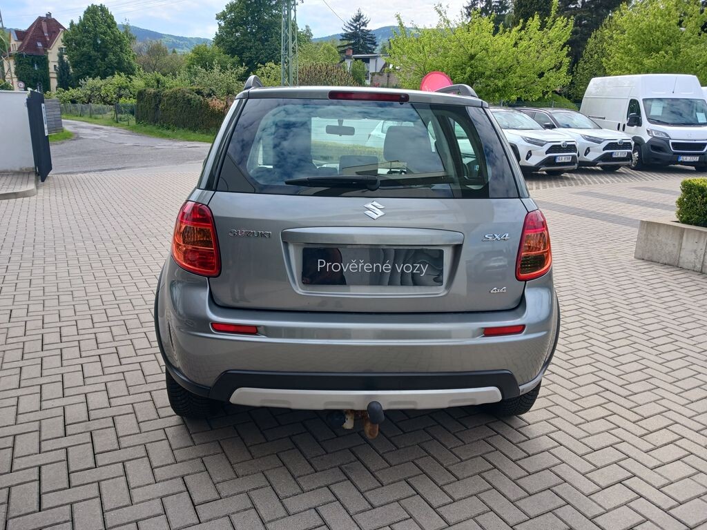 Suzuki SX4