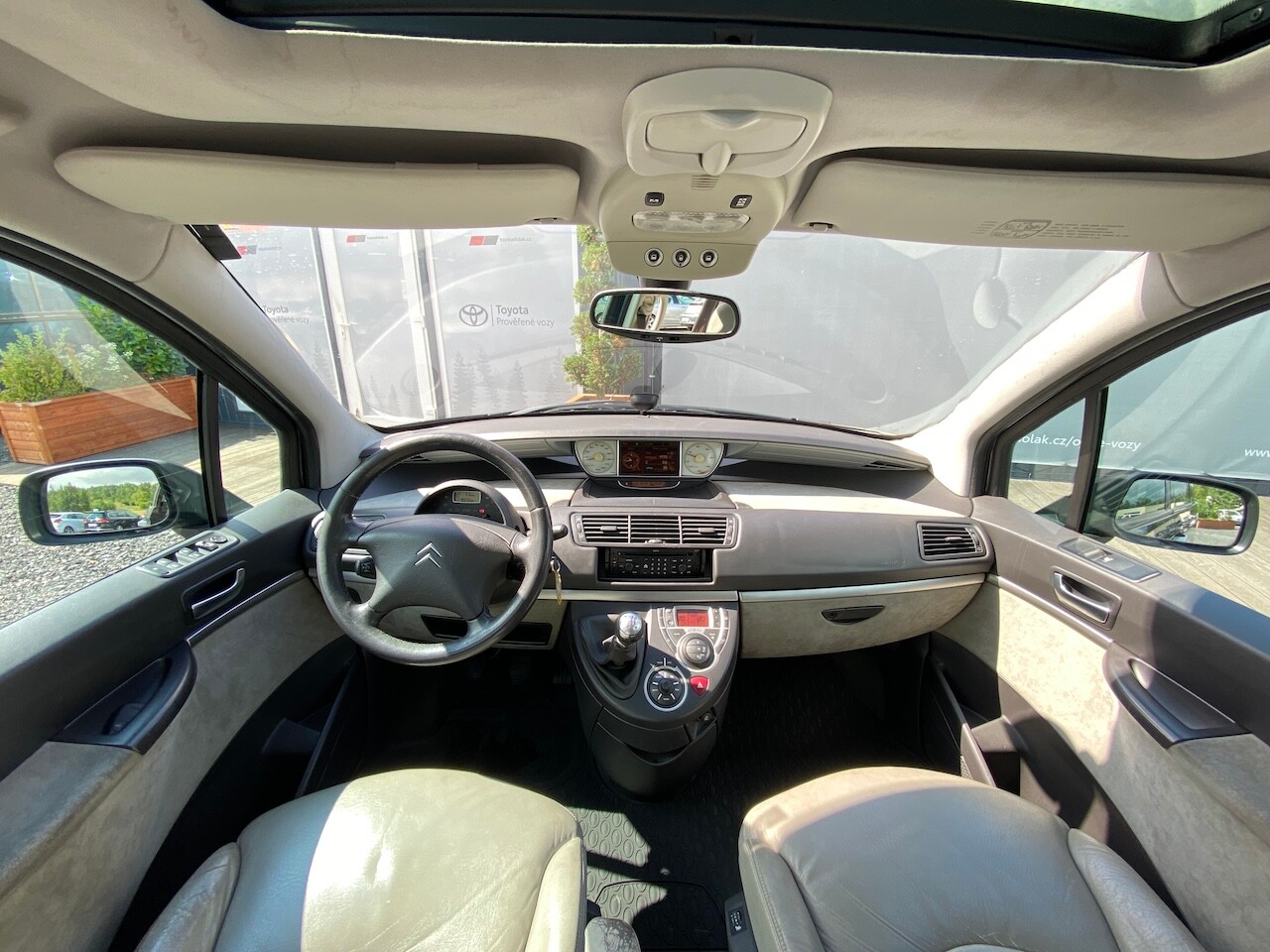 Citroën C8