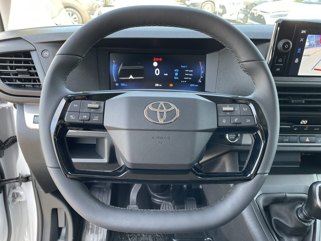 Toyota PROACE