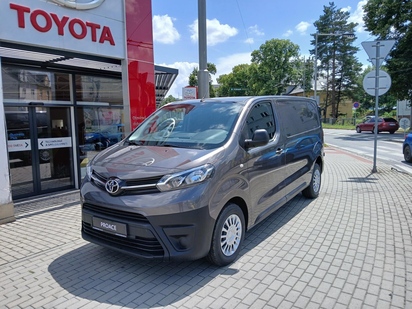 Toyota PROACE