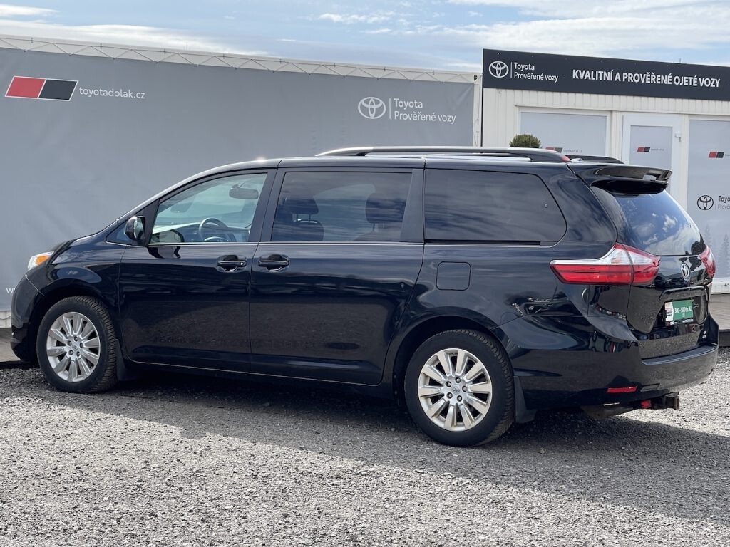 Toyota Sienna