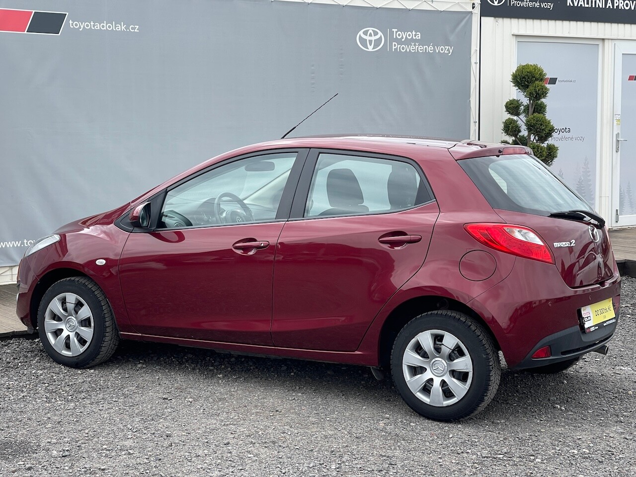 Mazda 2