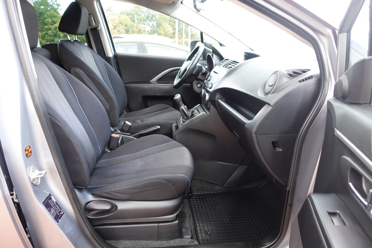Mazda 5