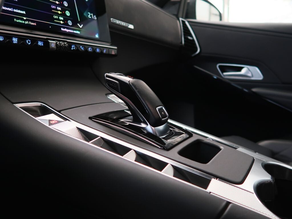 DS Automobiles DS 7 Crossback