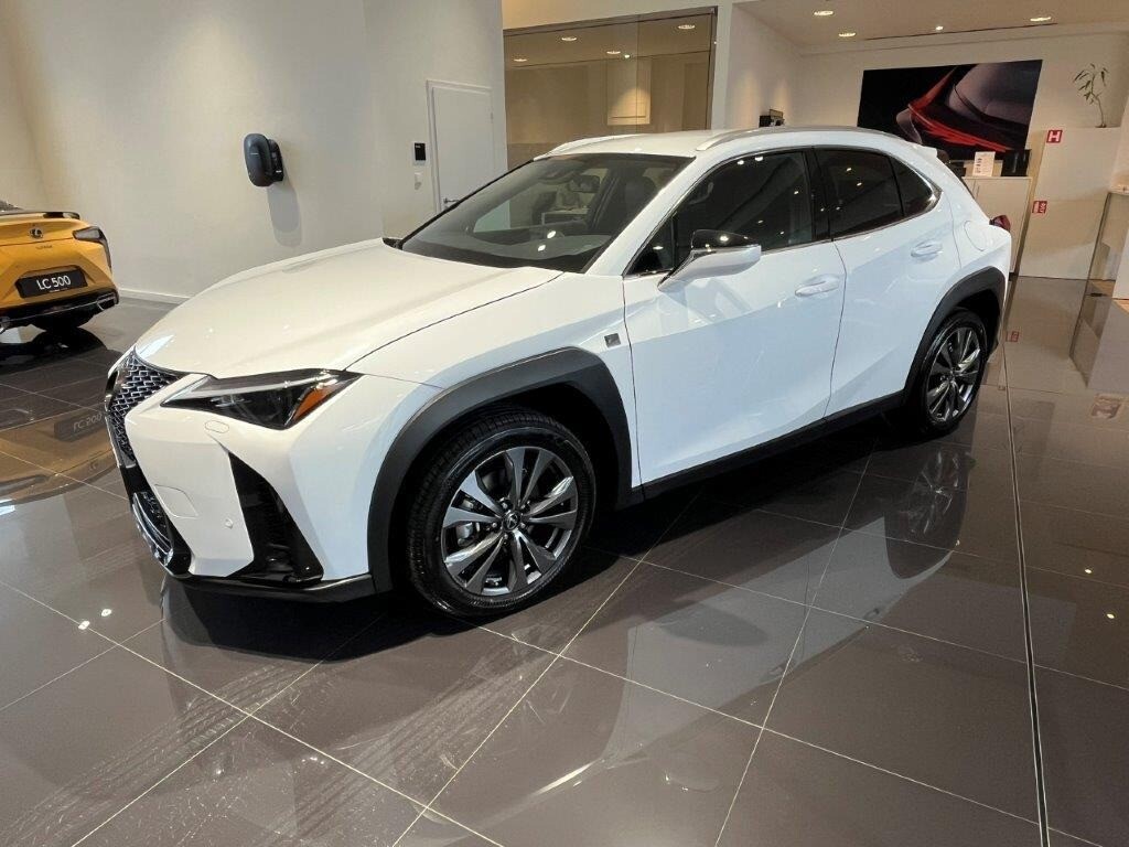 Lexus UX