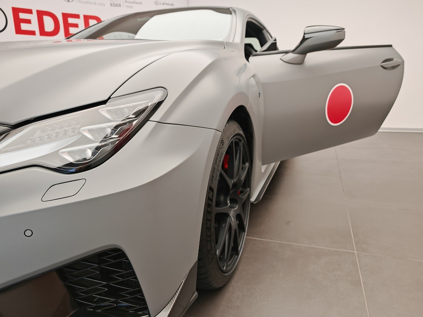 Lexus RC
