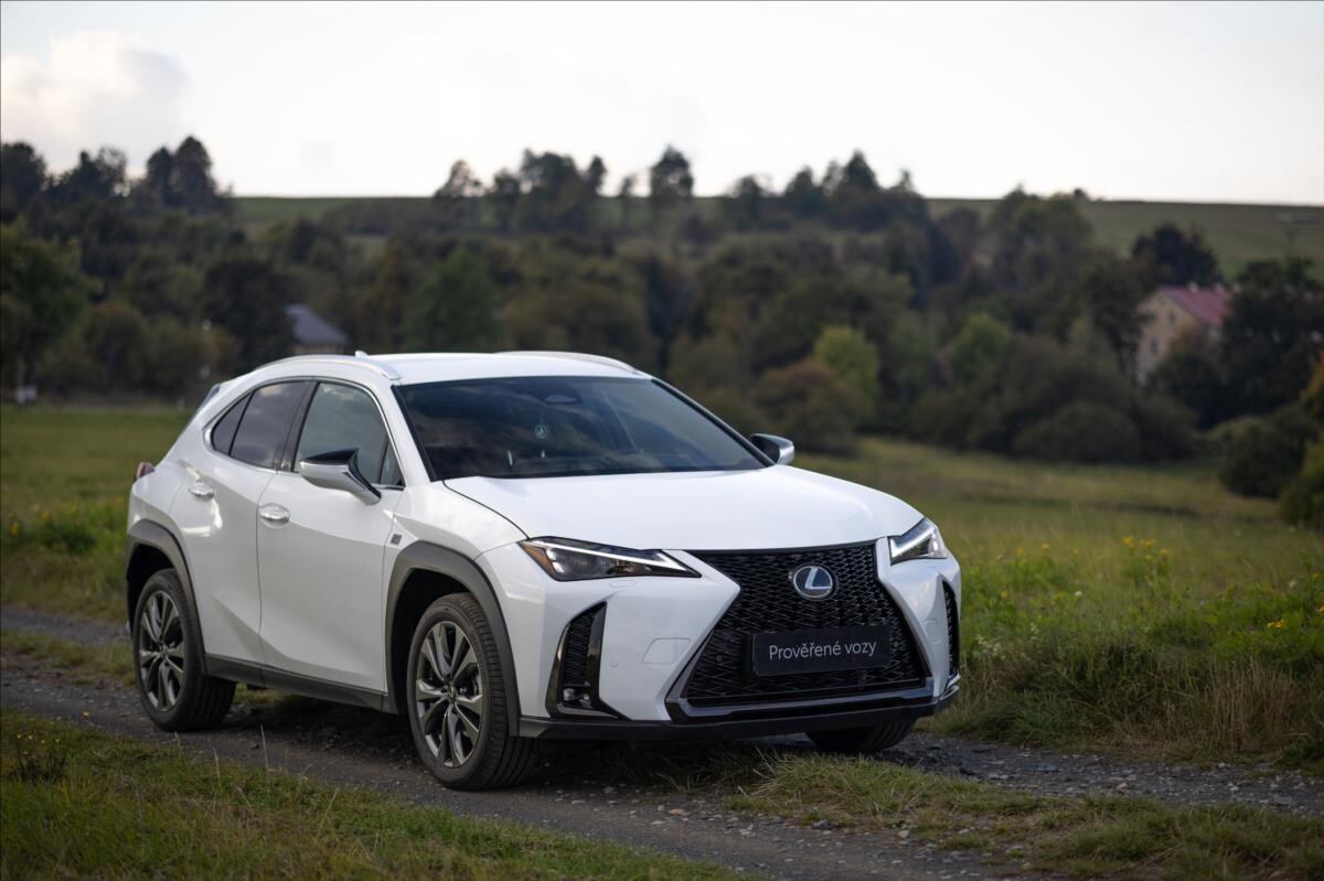 Lexus UX