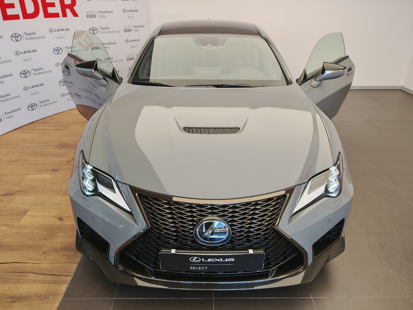 Lexus RC