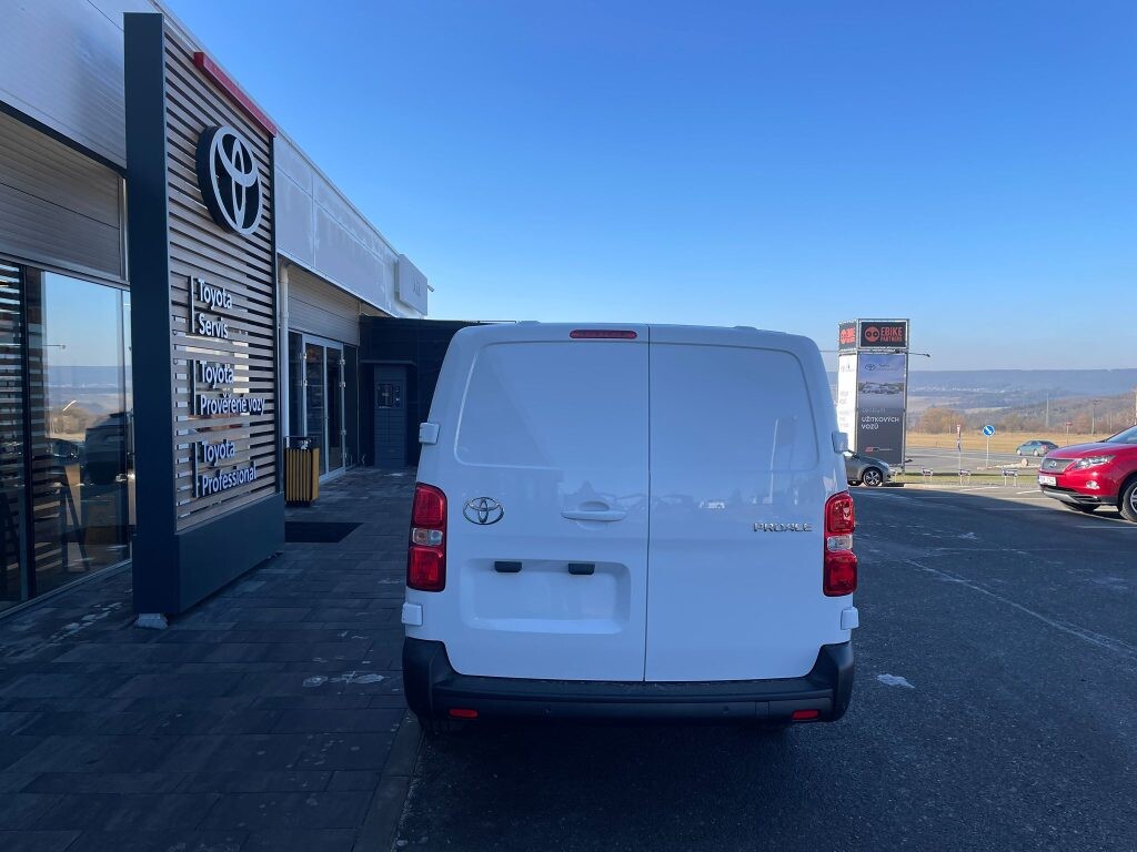 Toyota PROACE
