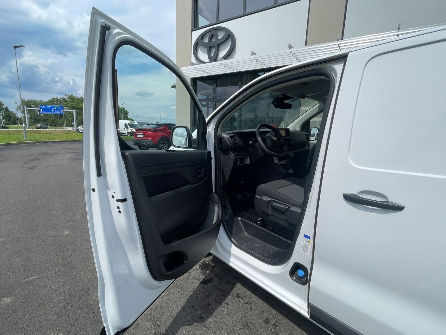 Toyota PROACE