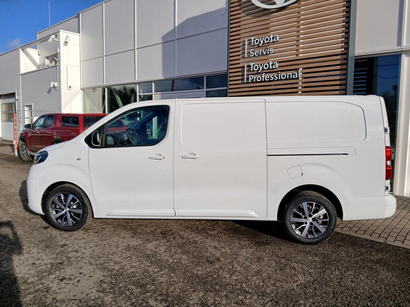 Toyota PROACE