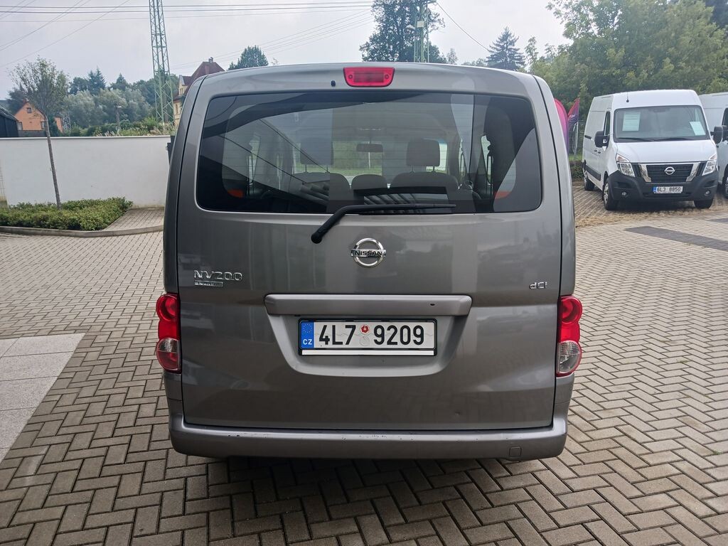 Nissan NV200