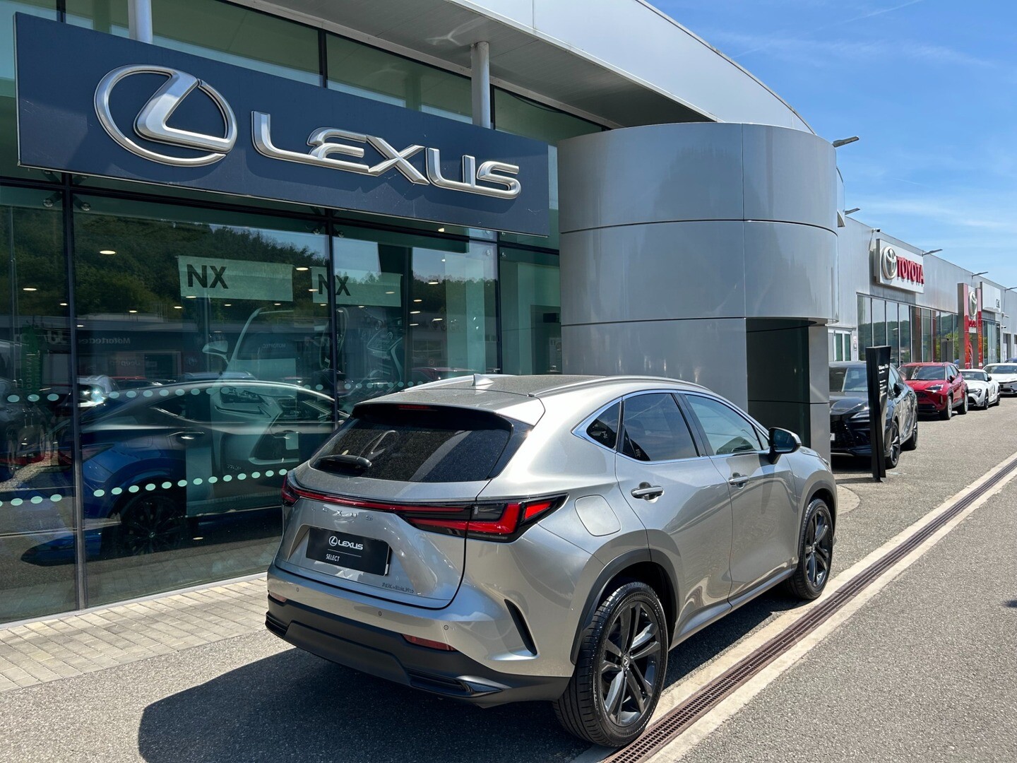 Lexus NX