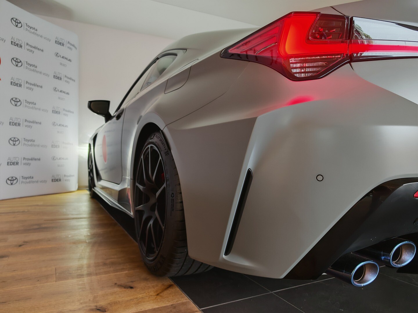 Lexus RC