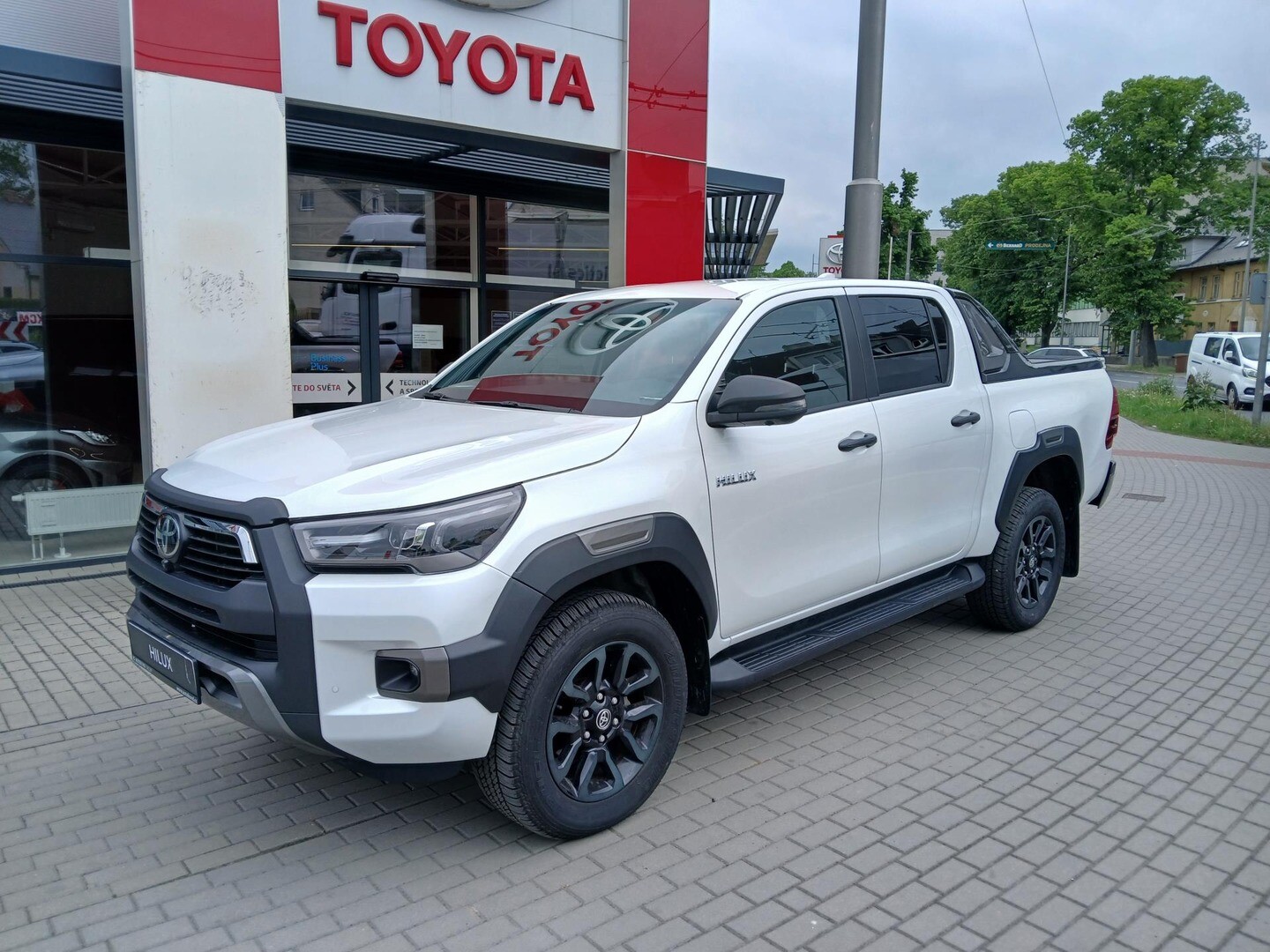 Toyota Hilux