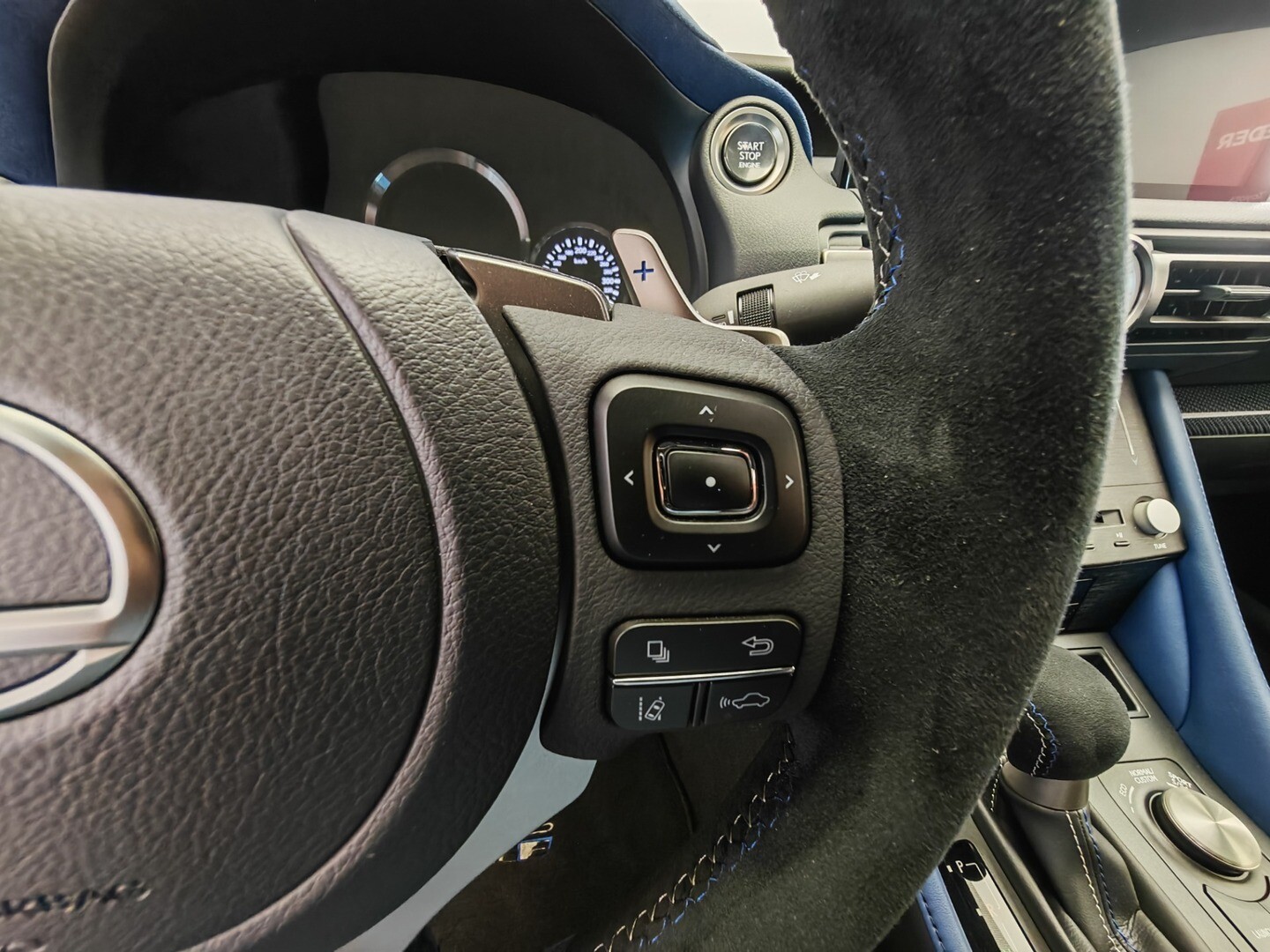 Lexus RC