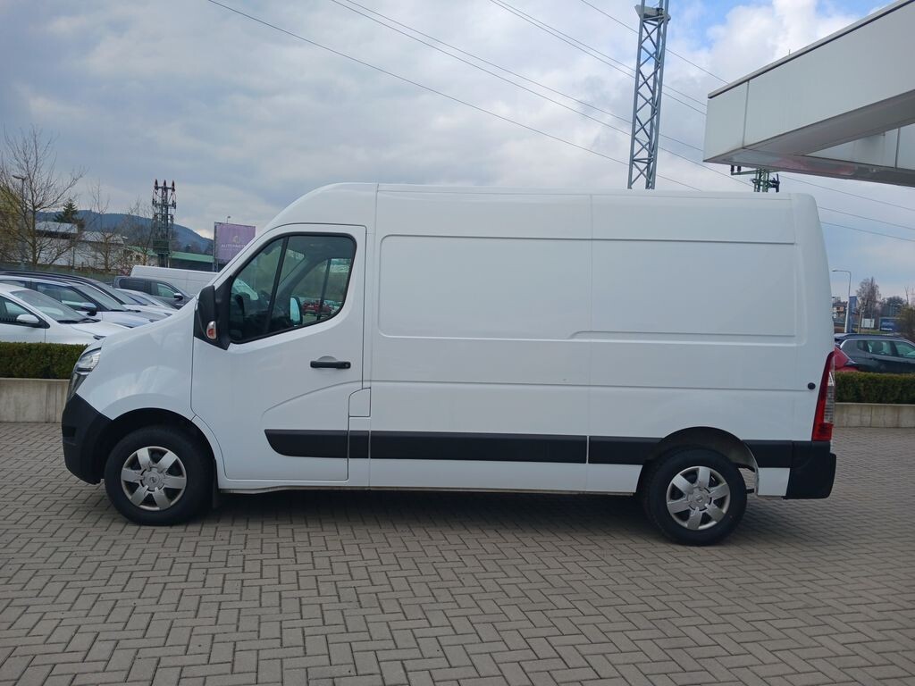 Nissan Interstar