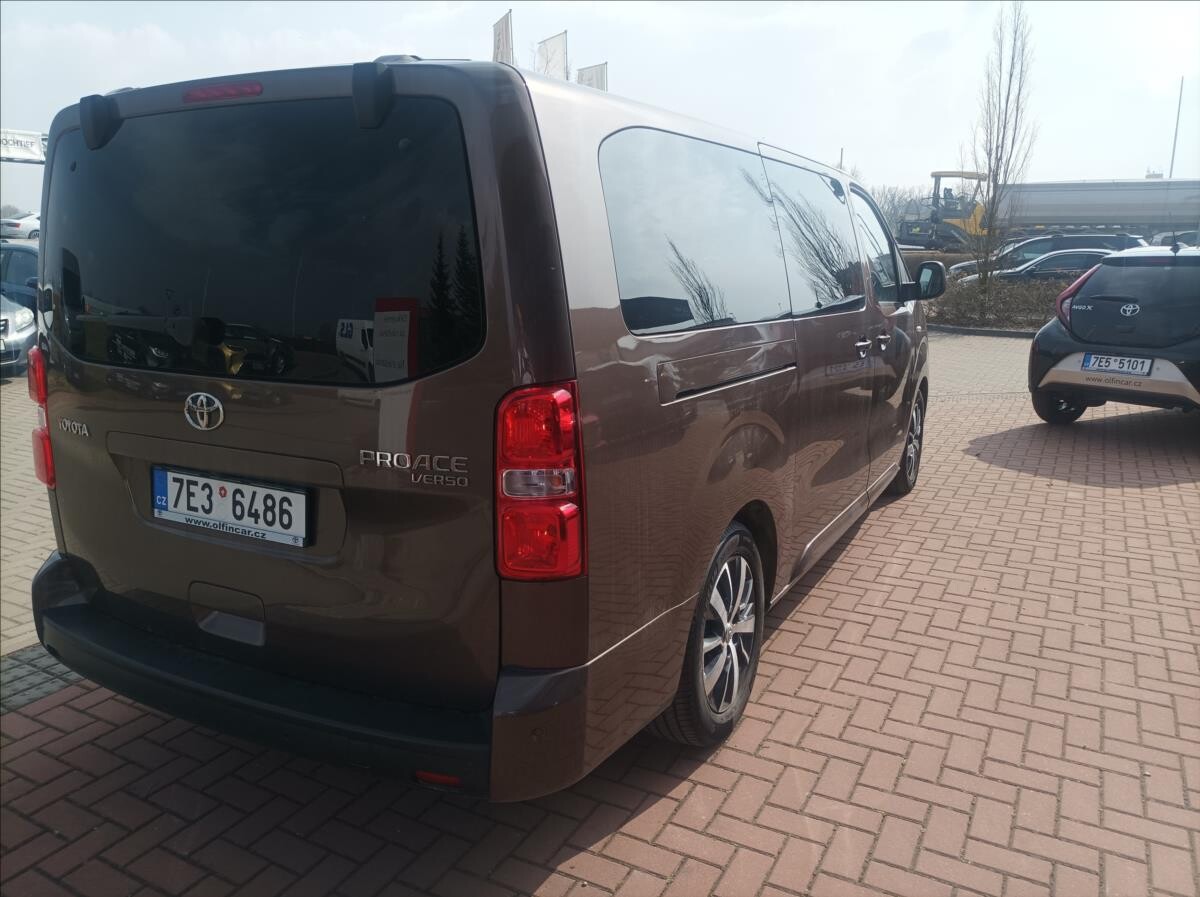 Toyota PROACE