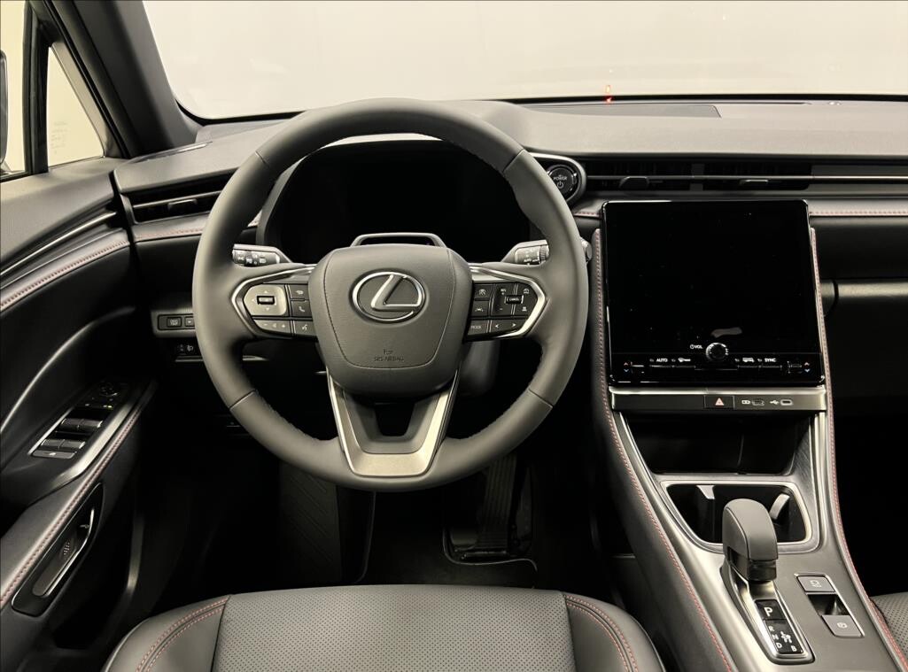 Lexus LBX